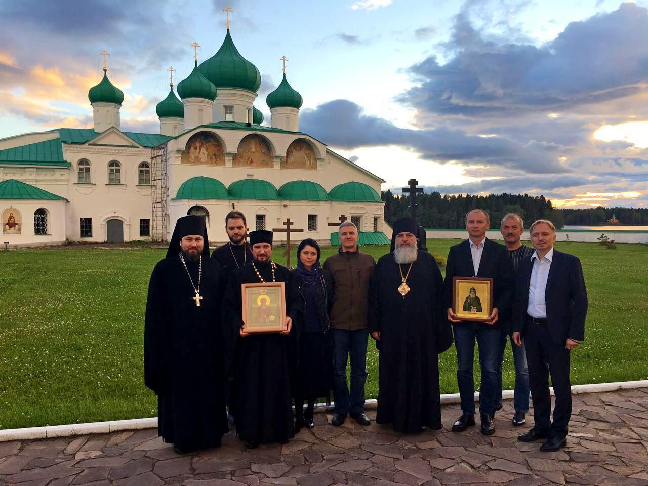 Храм Александра Свирского в Москве